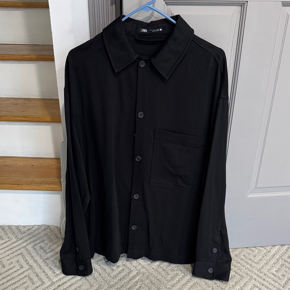 Zara Men’s Black Relaxed Button-Up Shirt-size S